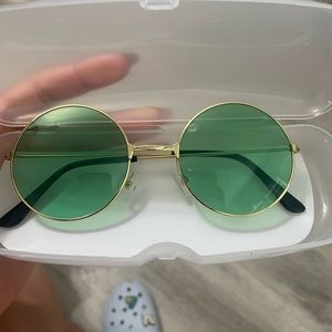 green round sunglasses